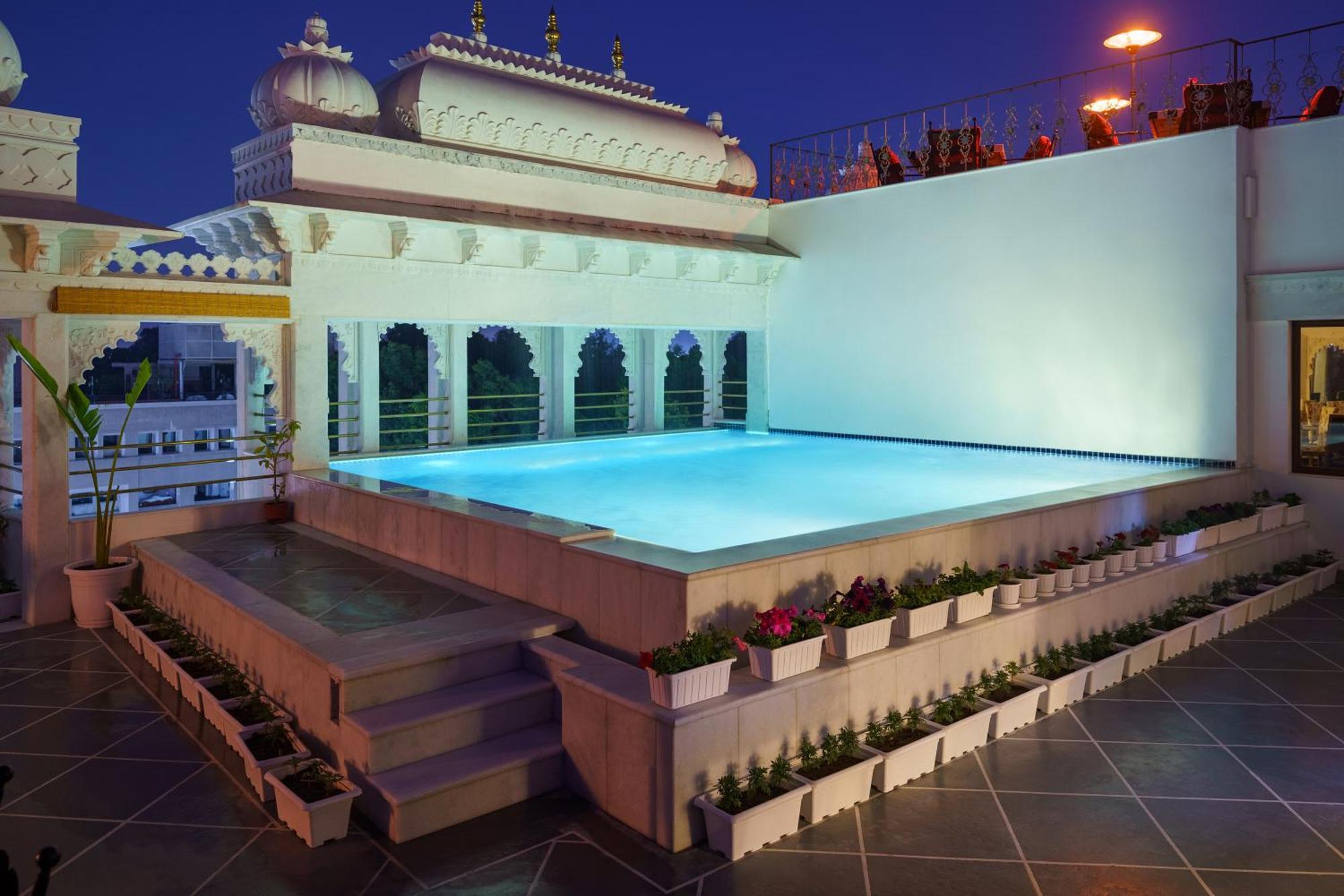 ホテル Chunda Haveli ウダイプル エクステリア 写真