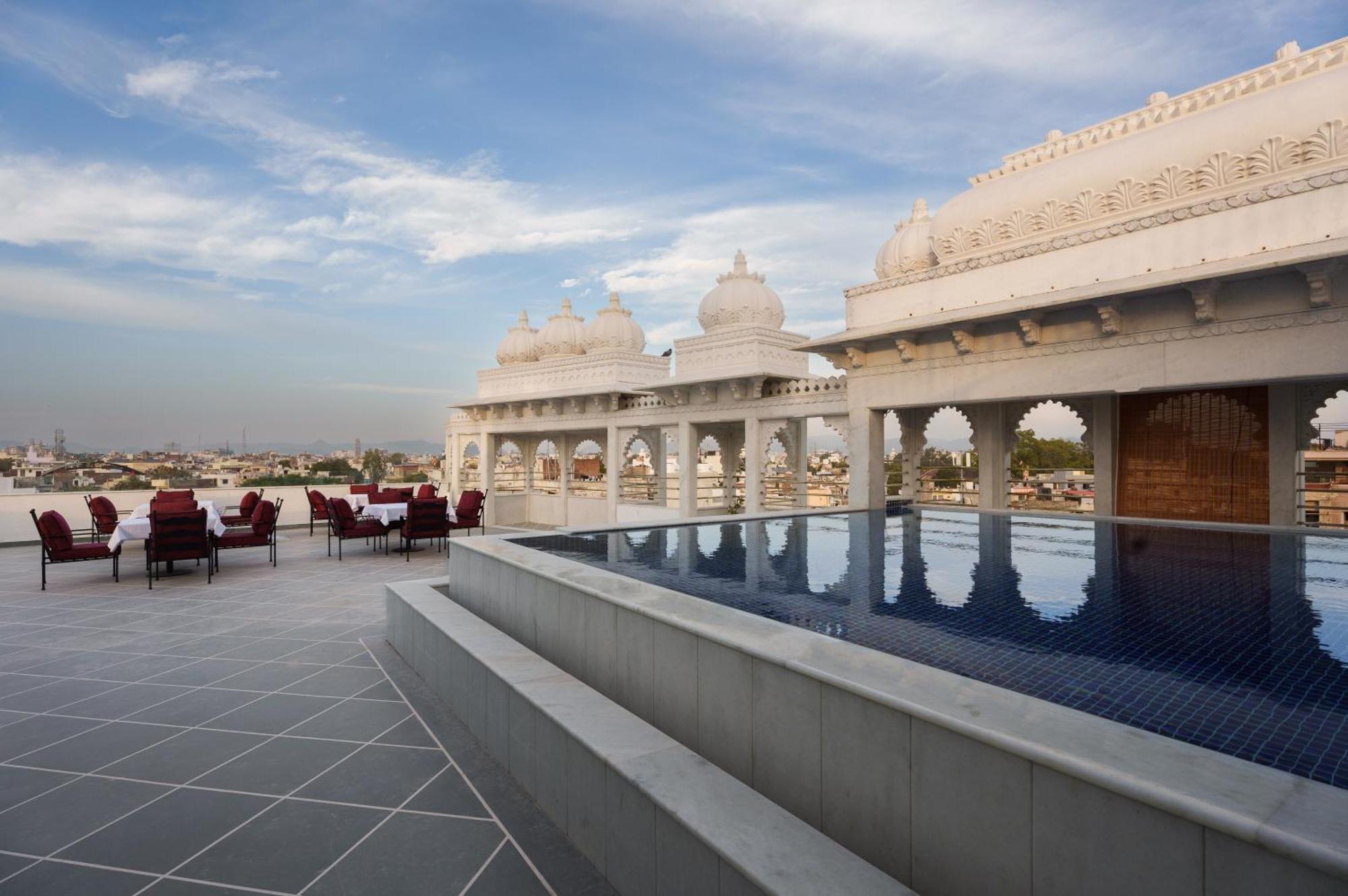 ホテル Chunda Haveli ウダイプル エクステリア 写真